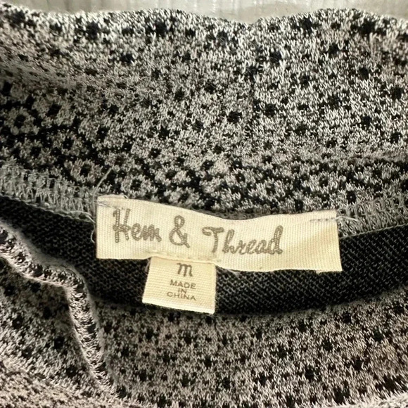 Hem & Thread Sleeveless Dress size Medium - Picture 2 of 5